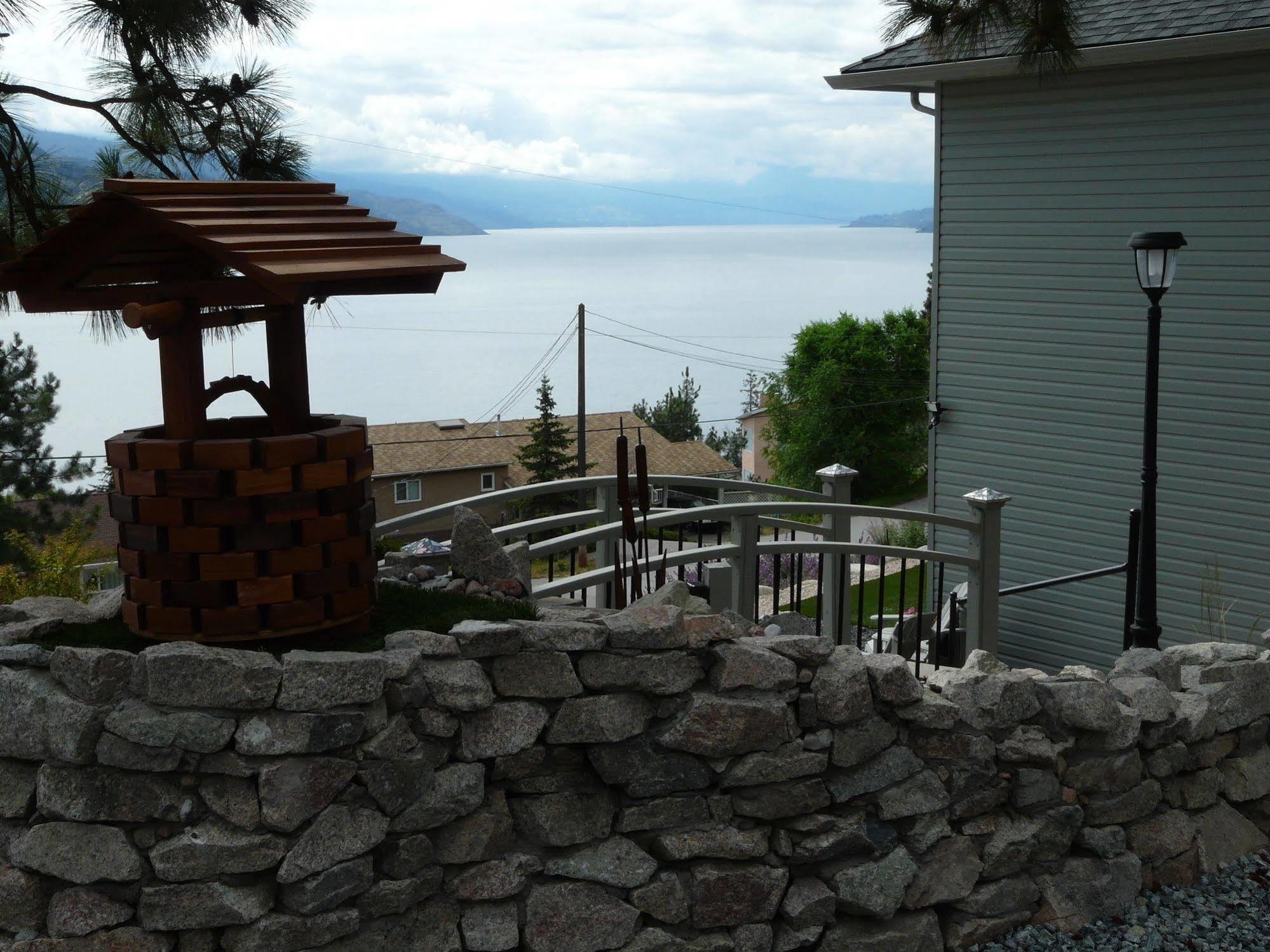 Heartstone B&B Peachland Dış mekan fotoğraf