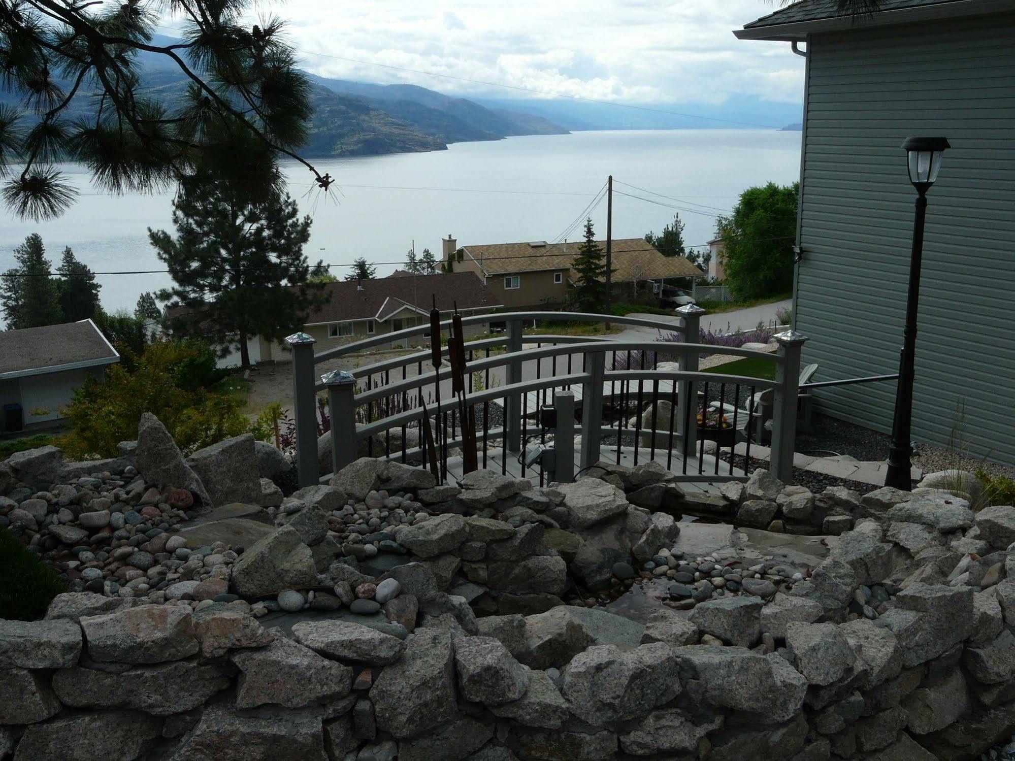 Heartstone B&B Peachland Dış mekan fotoğraf