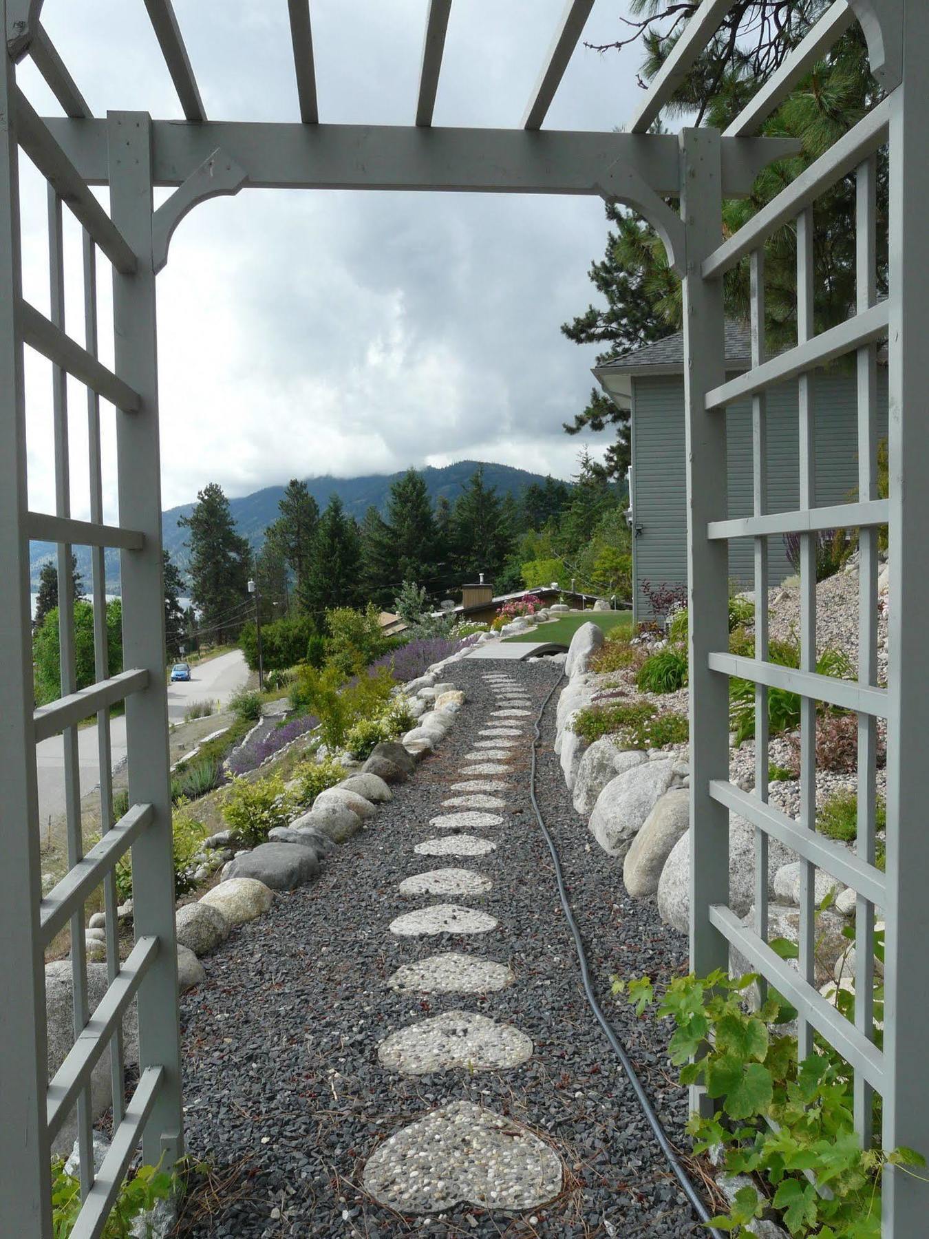 Heartstone B&B Peachland Dış mekan fotoğraf